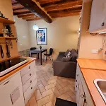 Tra Miracoli E Cavalieri